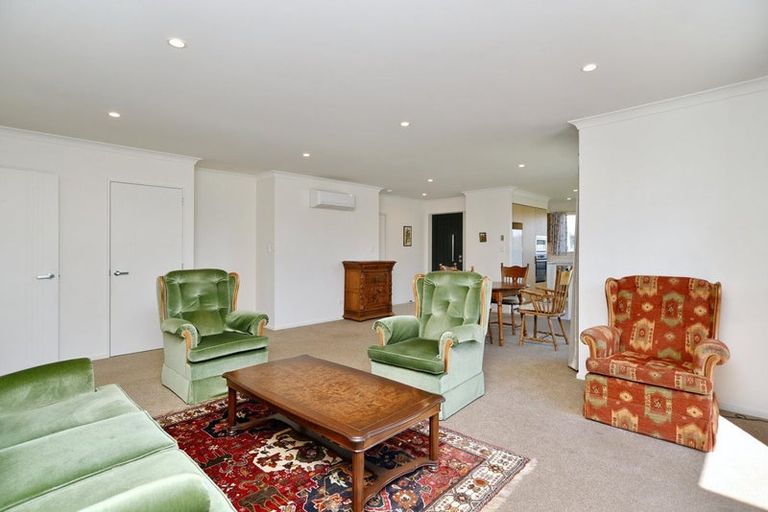 Photo of property in 27 Tutton (pvt) Mews, Rangiora, 7400