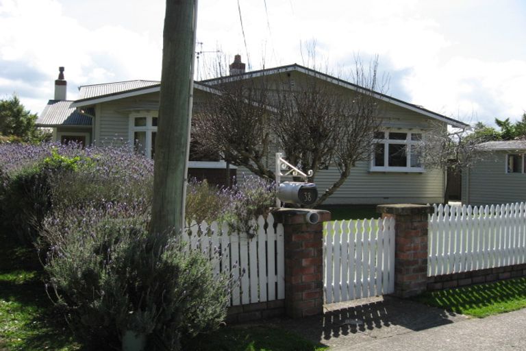 Photo of property in 38 Wyndrum Avenue, Waterloo, Lower Hutt, 5011