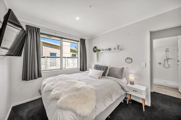 Photo of property in 27 Rodeo Drive, Te Anau, 9600