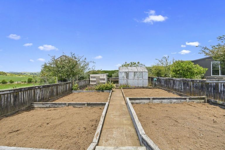 Photo of property in 79 Lincoln Road East, Everett Park, Inglewood, 4389