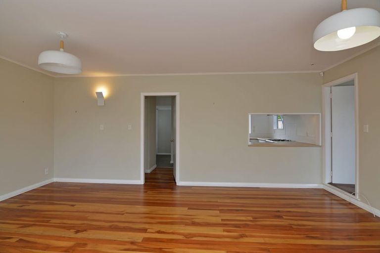 Photo of property in 1 Tainui Street, Raumati Beach, Paraparaumu, 5032