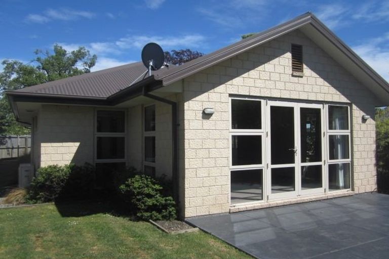 Photo of property in 24 John Campbell Crescent, Hillmorton, Christchurch, 8024