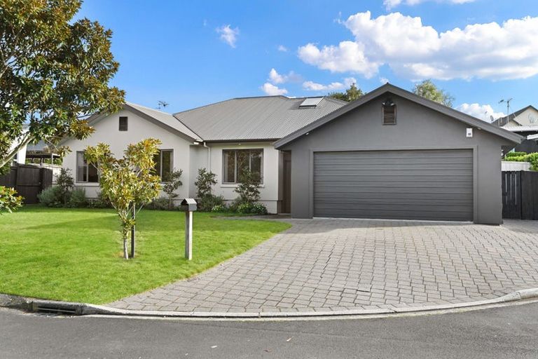 Photo of property in 3 Iain Court, Rototuna, Hamilton, 3210
