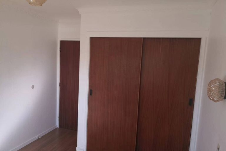 Photo of property in 1/454 East Coast Road, Windsor Park, Auckland, 0630