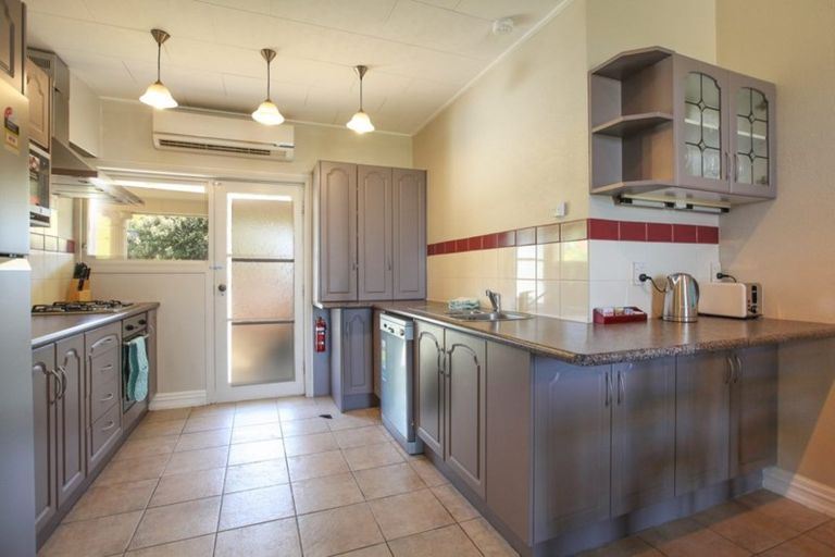 Photo of property in 24 Deseret Road, Temple View, Hamilton, 3218