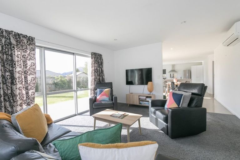 Photo of property in 3 Finch Street, Albert Town, Wanaka, 9305