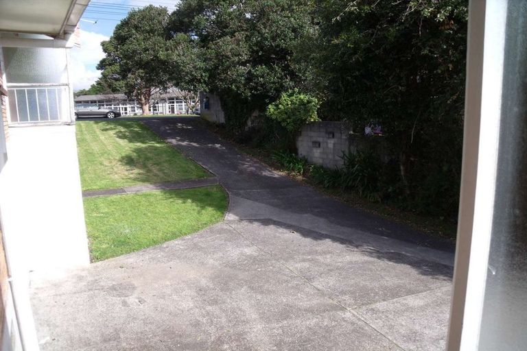 Photo of property in 2/180 Bayswater Avenue, Bayswater, Auckland, 0622