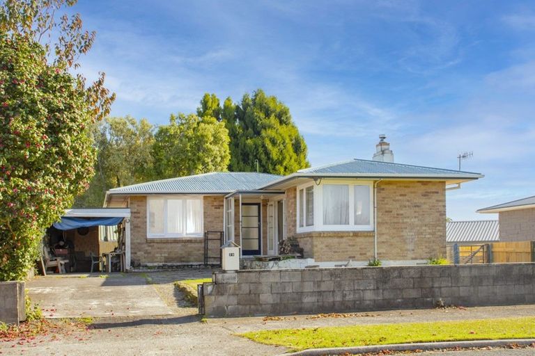 Photo of property in 29 Henderson Crescent, Parkvale, Tauranga, 3112