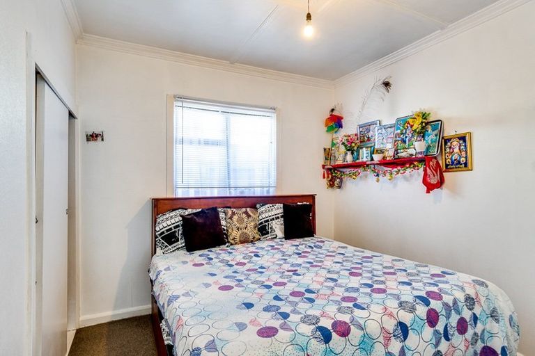 Photo of property in 415 Massey Street, Akina, Hastings, 4122