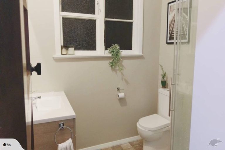 Photo of property in 9 Rata Street, Naenae, Lower Hutt, 5011