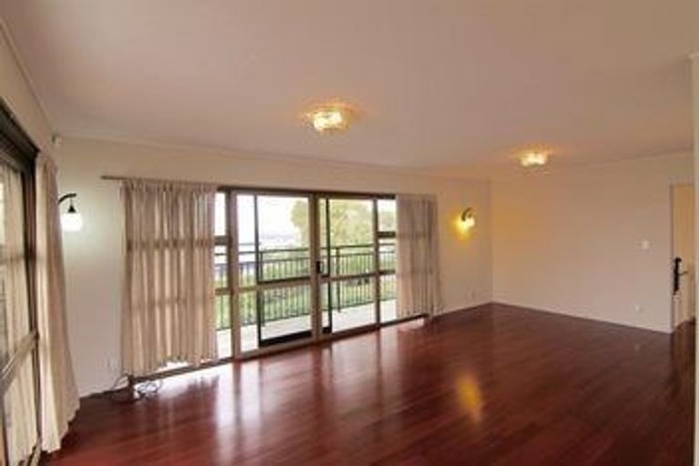Photo of property in 4/41 Rawhiti Road, One Tree Hill, Auckland, 1061