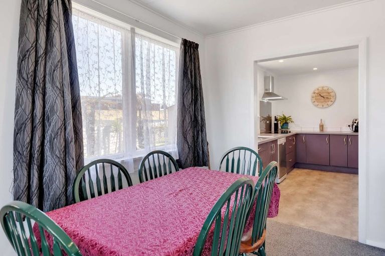 Photo of property in 6 Mahoe Place, Gonville, Whanganui, 4501