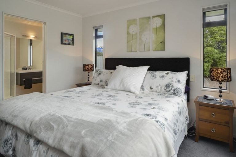 Photo of property in 17 Cambelldon Crescent, Stoke, Nelson, 7011