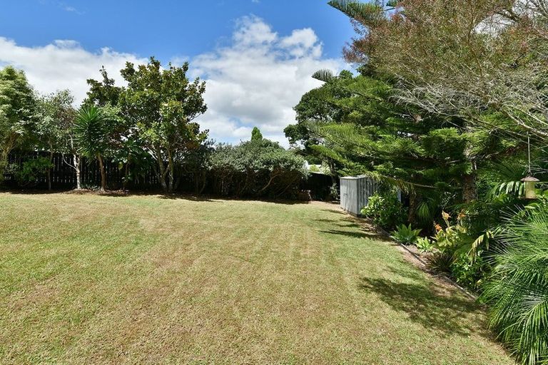 Photo of property in 61 Brian Crescent, Stanmore Bay, Whangaparaoa, 0932