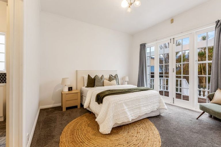 Photo of property in 202 Clyde Street, Island Bay, Wellington, 6023