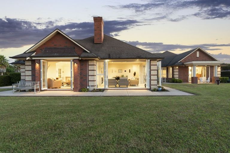 Photo of property in 5 Kingscliff Rise, Dairy Flat, Albany, 0792