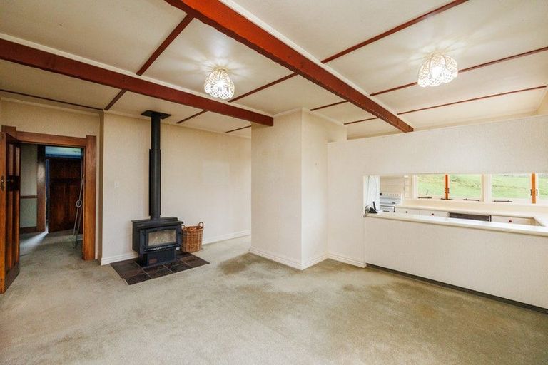 Photo of property in 54/56 Ongo Road, Hunterville, 4730