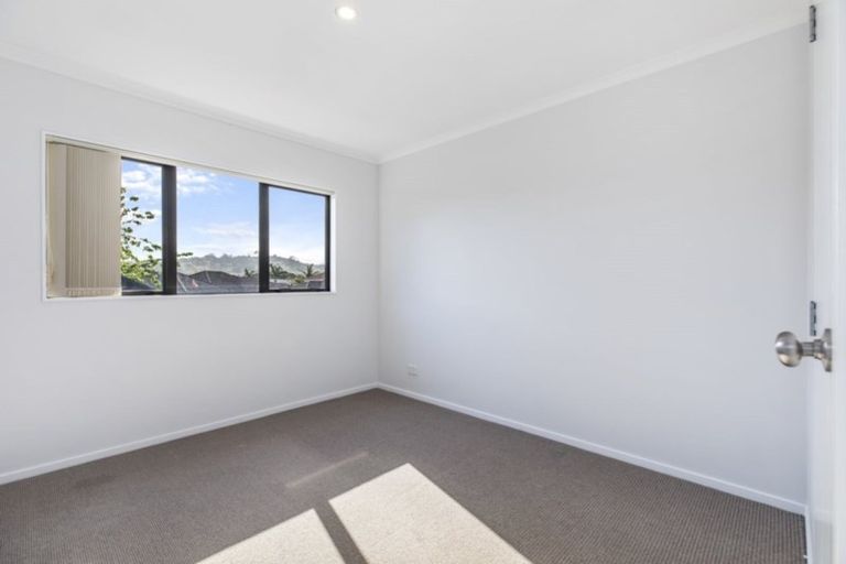Photo of property in 38 Accent Drive, Flat Bush, Auckland, 2016