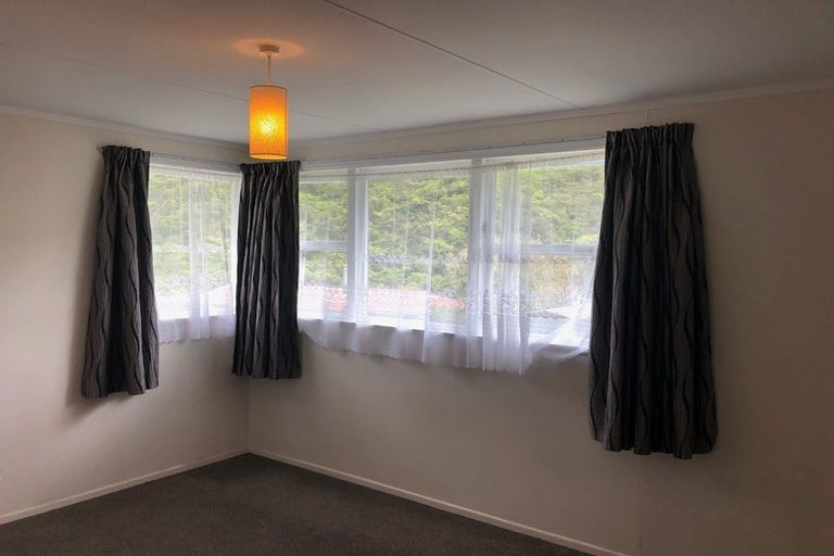 Photo of property in 87 Hazlewood Avenue, Karori, Wellington, 6012