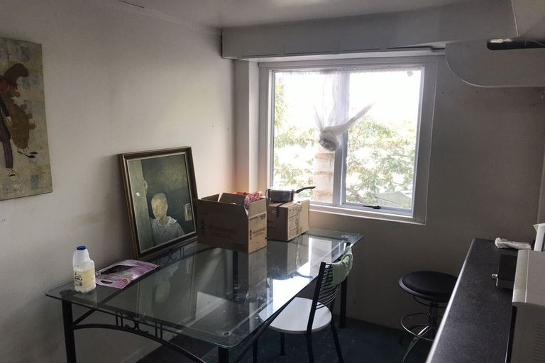 Photo of property in 118 Hillcrest Road, Hillcrest, Hamilton, 3216