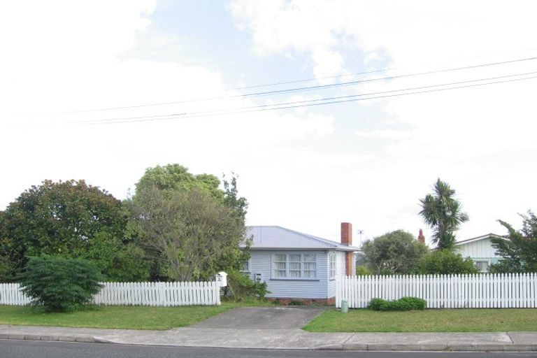 Photo of property in 9 Lewis Road, Pakuranga, Auckland, 2010