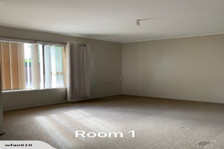 Photo of property in 383 Hobsonville Road, Hobsonville, Auckland, 0618