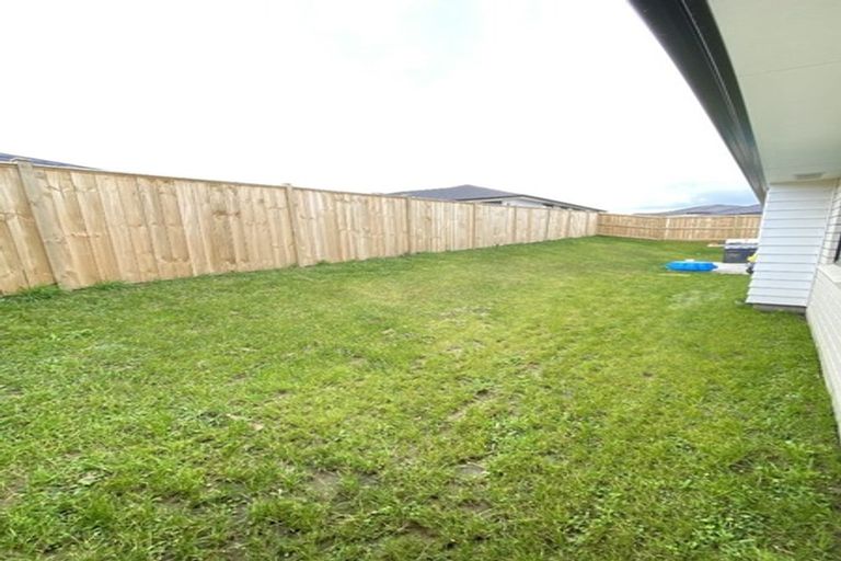 Photo of property in 38 Calder Crescent, Pokeno, 2402