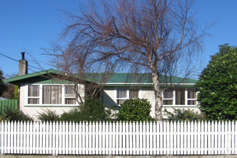 Photo of property in 19 Hardie Grove, Featherston, 5710