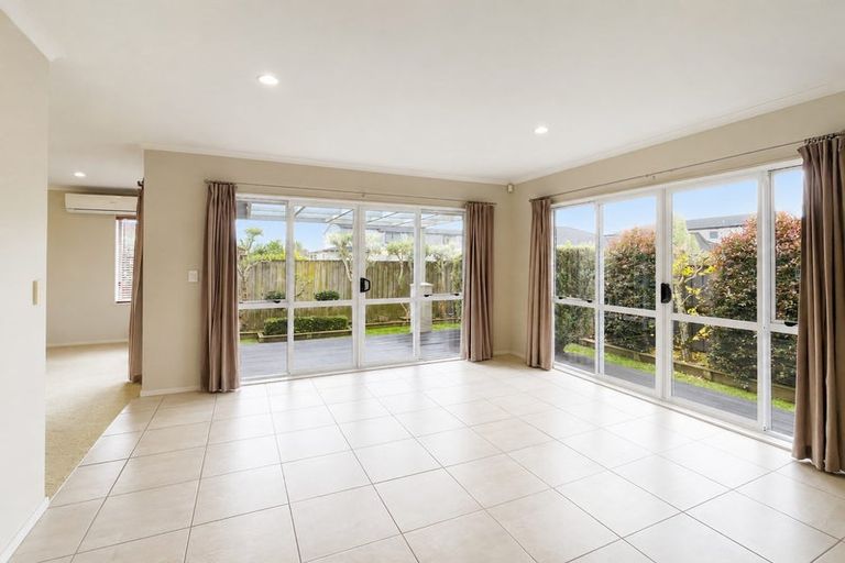 Photo of property in 55a Cambridge Terrace, Papatoetoe, Auckland, 2025