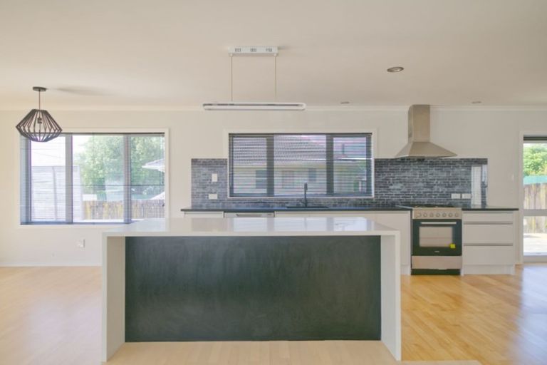 Photo of property in 67 Waipani Road, Te Atatu Peninsula, Auckland, 0610