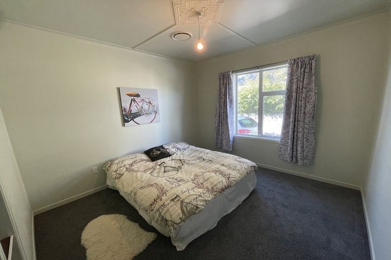 Photo of property in 98 Jenkin Street, Strathern, Invercargill, 9812