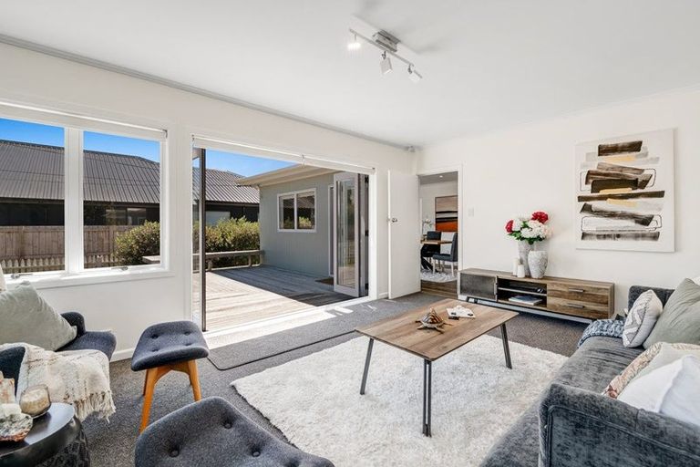 Photo of property in 85a Ladies Mile, Manly, Whangaparaoa, 0930