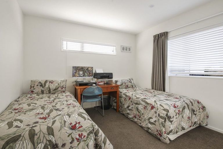 Photo of property in 1/363 Avonhead Road, Avonhead, Christchurch, 8042