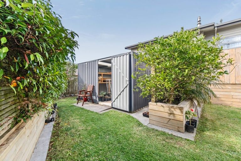 Photo of property in 14e Maple Crescent, Whalers Gate, New Plymouth, 4310