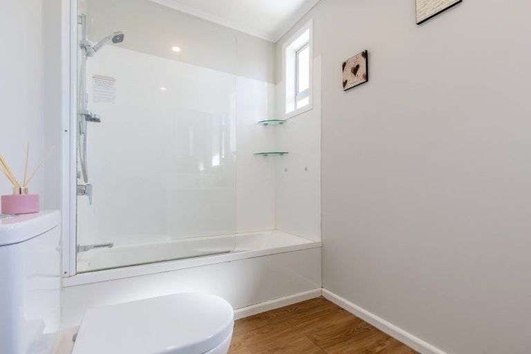 Photo of property in 18 Woburn Street, Waipukurau, 4200