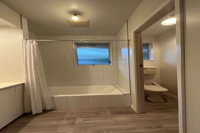 Photo of property in 1/32 Hillsborough Terrace, Hillsborough, Christchurch, 8022