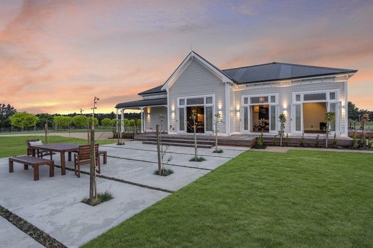 Photo of property in 906a-b Bidwills Cutting Road, Morison Bush, Greytown, 5794