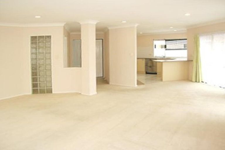 Photo of property in 3/96 Elliot Street, Howick, Auckland, 2014