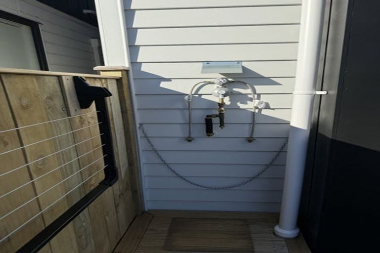 Photo of property in 14 Parahau Road, Papakura, 2110