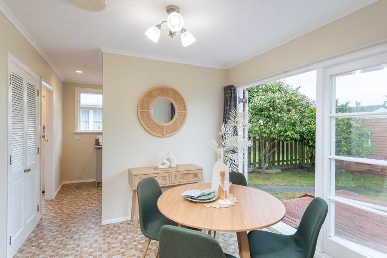 Photo of property in 15 Charles Street, Clouston Park, Upper Hutt, 5018