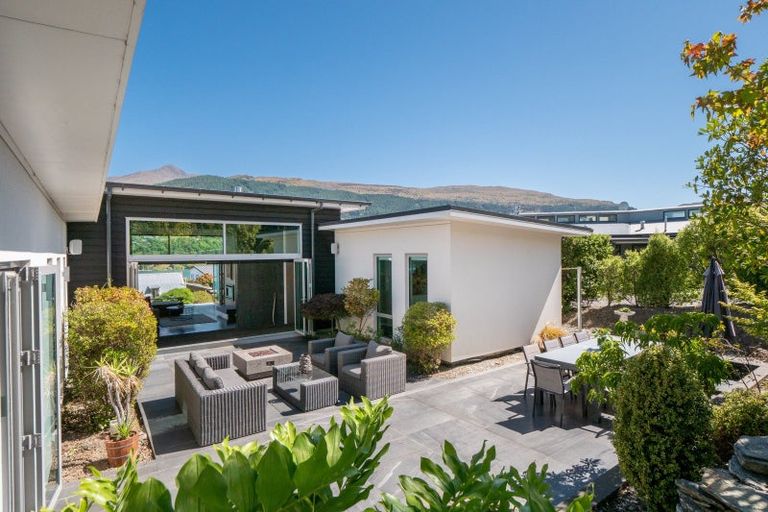 Photo of property in 468 Peninsula Road, Kelvin Heights, Queenstown, 9300