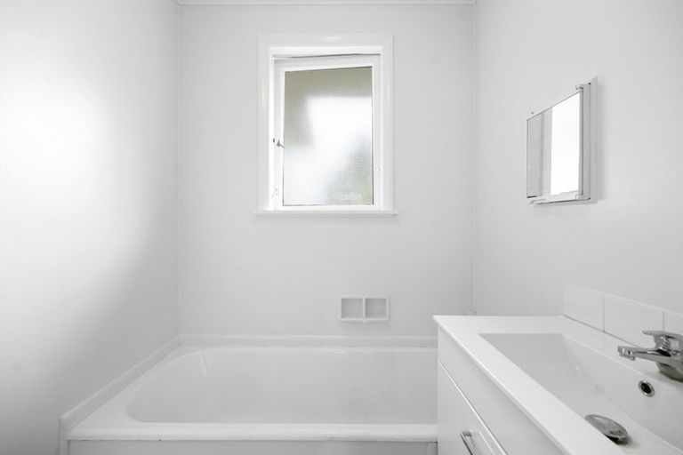 Photo of property in 56 Tranmere Road, Fairfield, Hamilton, 3214