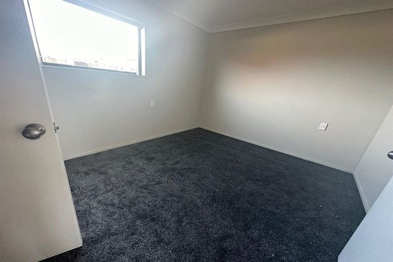 Photo of property in 6 Rhine Place, Weymouth, Auckland, 2103