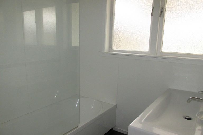 Photo of property in 4 Victoria Avenue, Wairoa, 4108