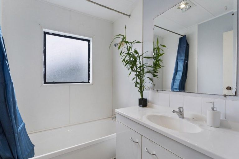 Photo of property in 9 Spackman Crescent, Paraparaumu, 5032