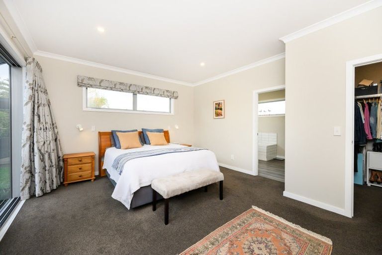 Photo of property in 5 Heritage Place, Terrace End, Palmerston North, 4410