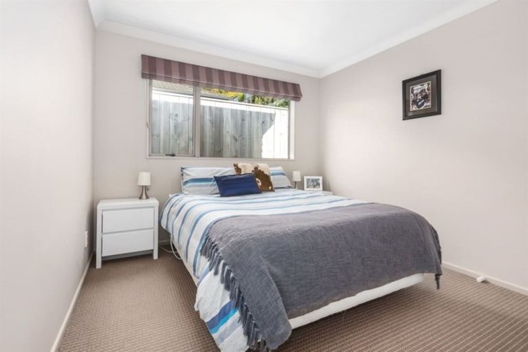 Photo of property in 76 Staithes Drive North, Whitby, Porirua, 5024