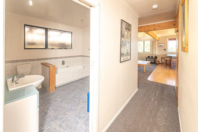 Photo of property in 43b Bamber Street, Castlecliff, Whanganui, 4501