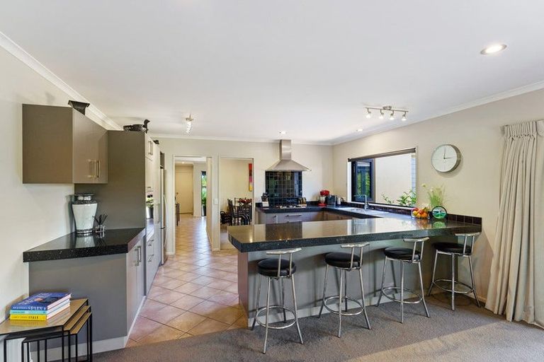 Photo of property in 38 Regent Drive, Paraparaumu Beach, Paraparaumu, 5032