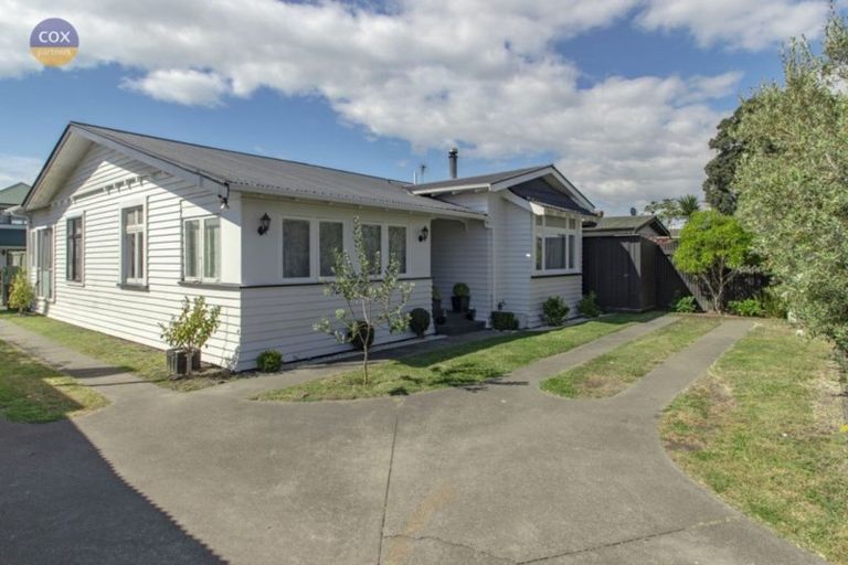 Photo of property in 15 Taradale Road, Marewa, Napier, 4110